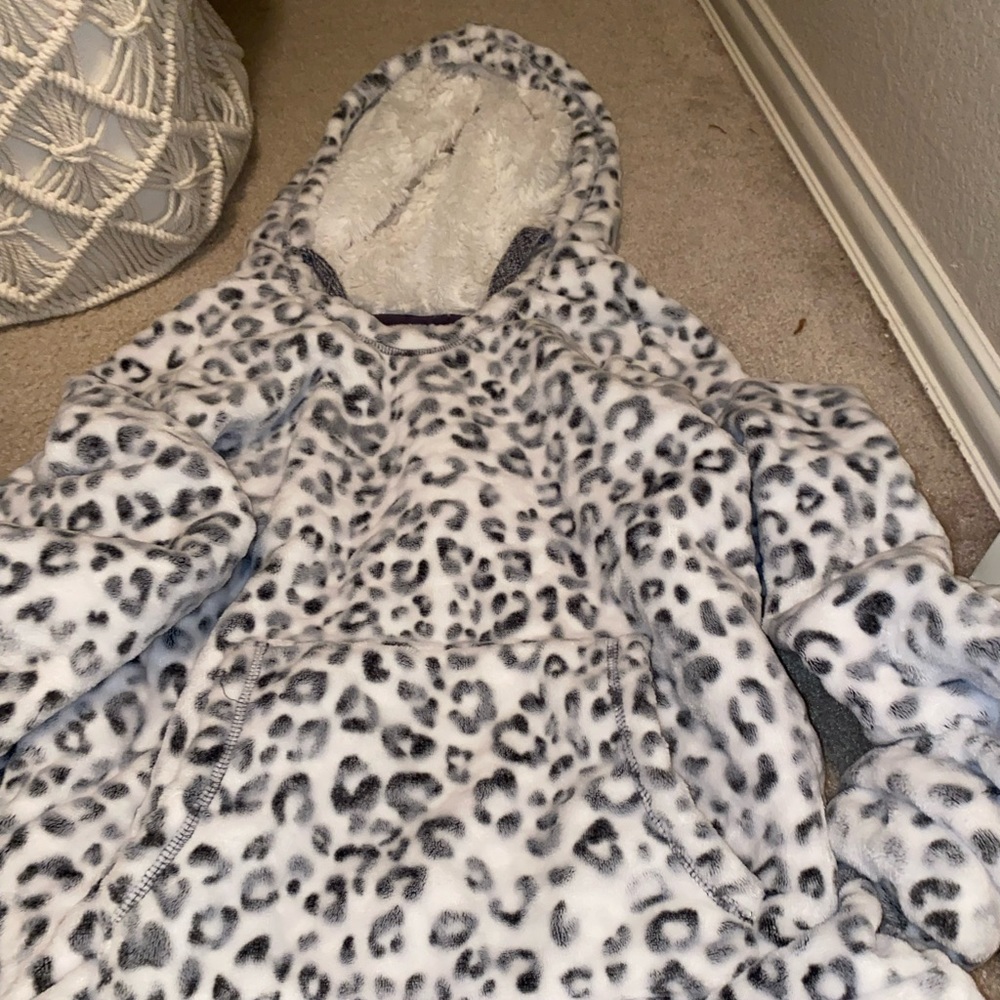 Members mark plush hoodie size medium
